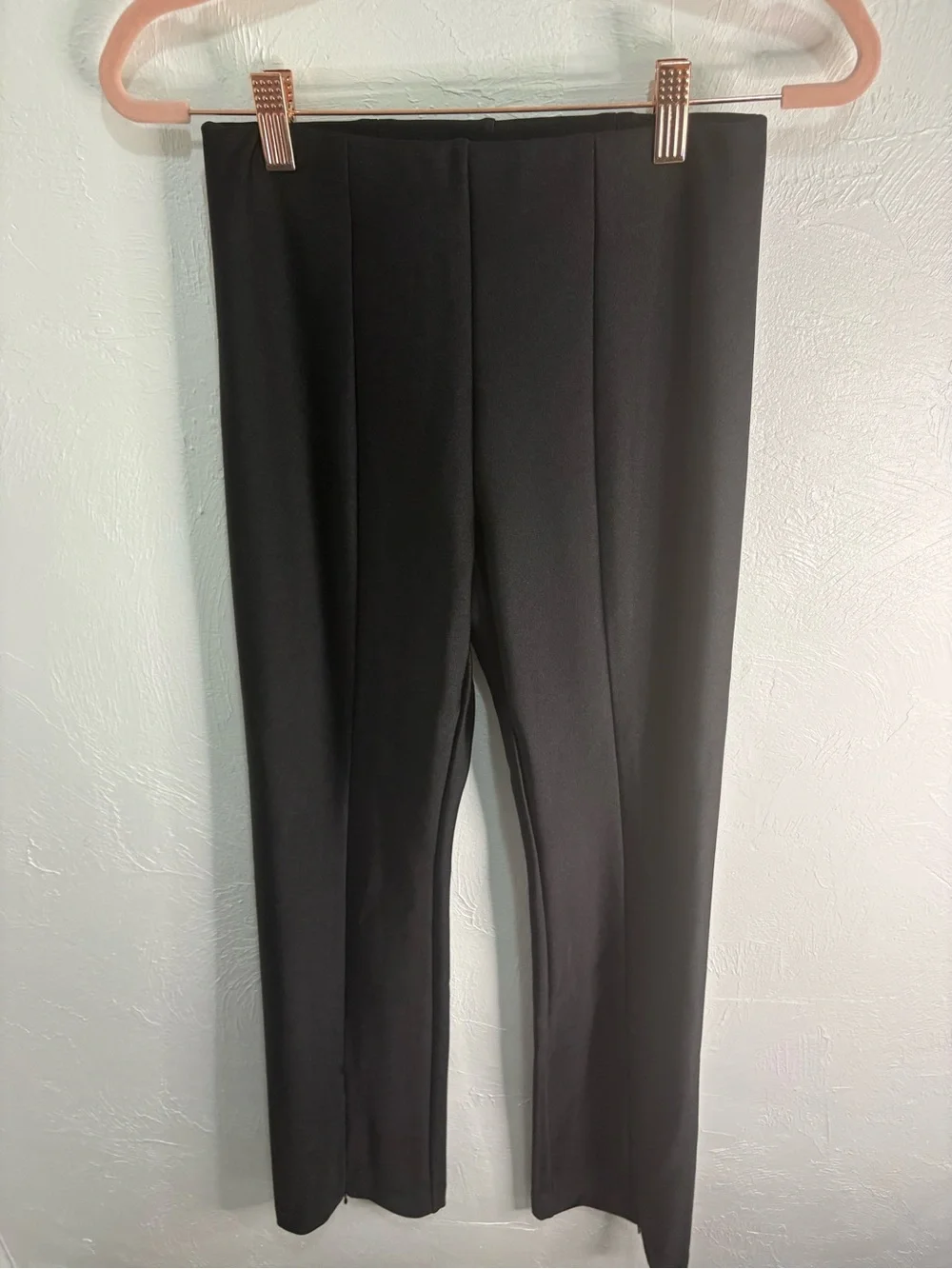 Good American Dolly Joleans pants